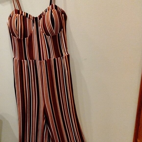 Striped Romper - Picture 1 of 7